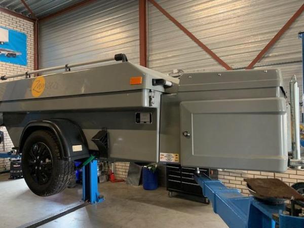 Vouwwagens Tentrailers & Caravans