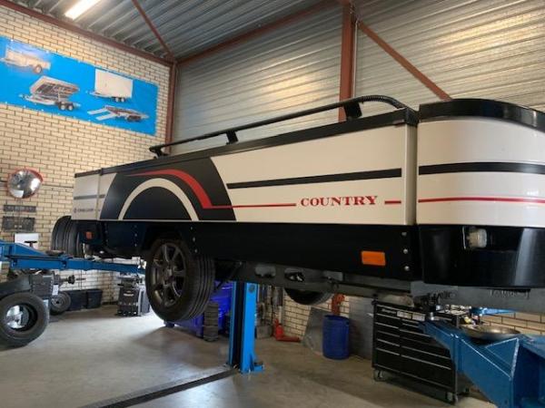 Vouwwagens Tentrailers & Caravans